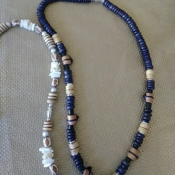 Casual beaches necklaces. - Picture 2 of 4